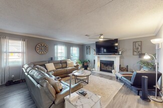 504 E 8th St, Kemp, TX 75143