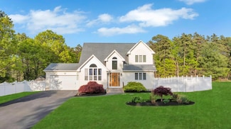 87 Lambert Ave, Mastic, NY 11950