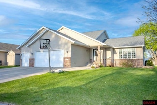 147 147 Waynesborough Way, Mankato, MN 56001