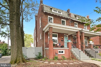 6110 7th Place NW, Washington, DC 20011