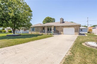 404 E 38th St, Anderson, IN 46013