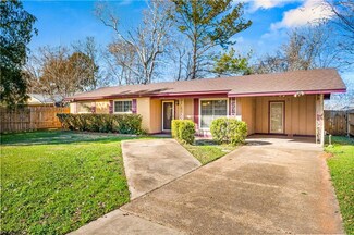 1718 Kilkenny St, Alexandria, LA 71303