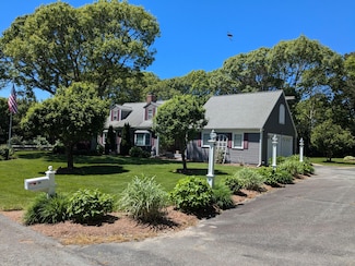 32 Apple Ln, Dennis, MA 02638