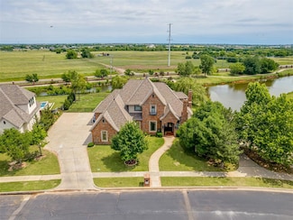 4401 Cannon Dr, Norman, OK 73072