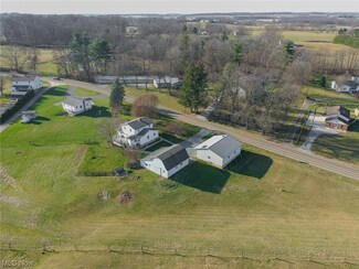 5930 S Carr Rd, Apple Creek, OH 44606