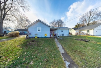 4 Chestnut St, Marshallville, OH 44645