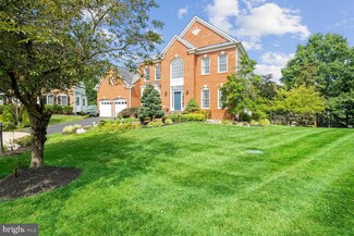 47355 Mccarthys Island Ct, Sterling, VA 20165