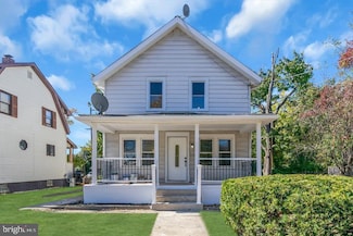128 Warwick Rd S, Lawnside, NJ 08045