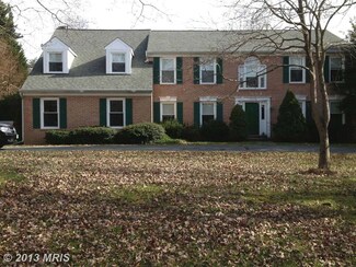8320 Sylvan Way, Clifton, VA 20124