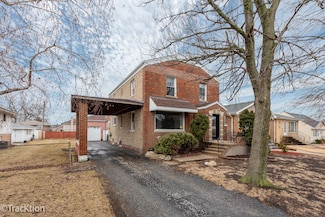 7803 Lotus Ave, Burbank, IL 60459