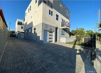 211 E 29th St, Los Angeles, CA 90011