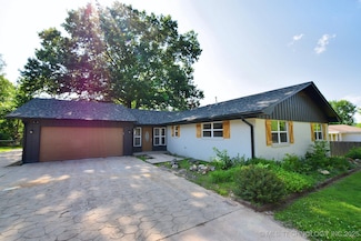 717 N Oklahoma Ave, Tahlequah, OK 74464