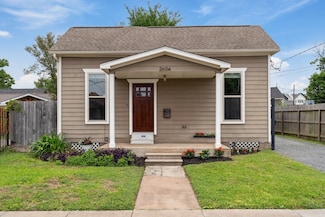2604 Cochran St, Houston, TX 77009