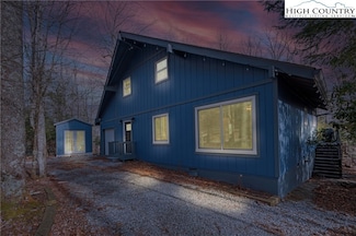 101 Pond Creek Rd, Beech Mountain, NC 28604