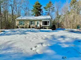 39 Davis Rd, Fairfield, ME 04937