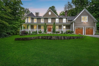 383 Illington Rd, Ossining, NY 10562