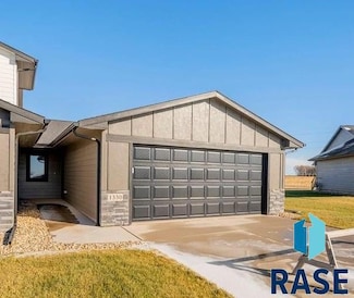 1330 N Kenley Place, Tea, SD 57064