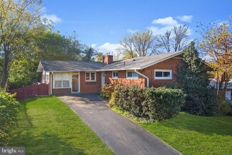 10119 Farmington Dr, Fairfax, VA 22030