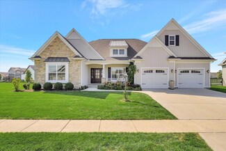 1709 S Sunny Acres Rd, Mahomet, IL 61853