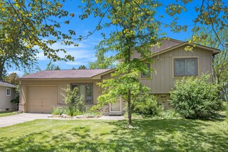 9047 Arlington Dr, Ypsilanti, MI 48198