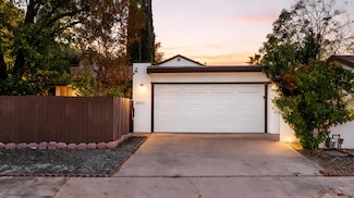 2756 Barcelona Dr, Modesto, CA 95354