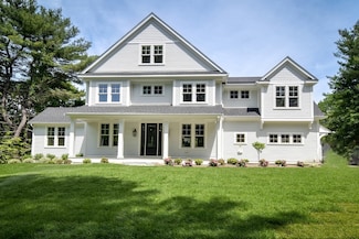 55 Main St, Dover, MA 02030