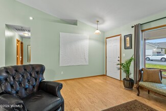 609 Jade Place, Yakima, WA 98908