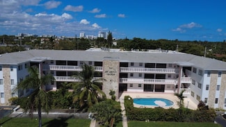 721 Atlantic Shores Blvd Unit 204, Hallandale Beach, FL 33009