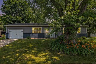 1837 Thornhill Dr, South Bend, IN 46614