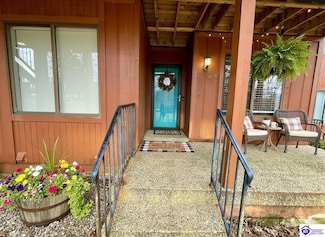 489 Piping Rock Rd, Brandenburg, KY 40108