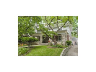 3651 Charlotte St, Kansas City, MO 64109