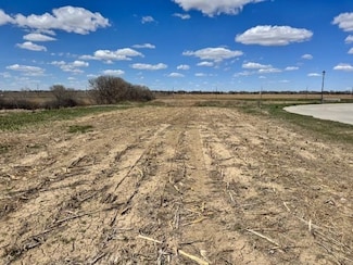 3813 Lake Park Ln, Hastings, NE 68901