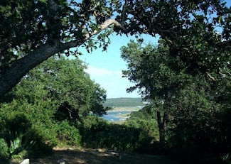 18201 Gregg Bluff Rd, Jonestown, TX 78645