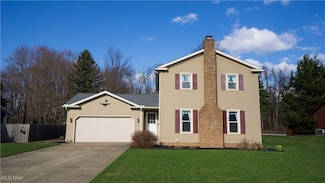 1624 Hawthorn St, Mogadore, OH 44260