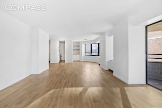 240 E 47th St Unit 27B, New York, NY 10017