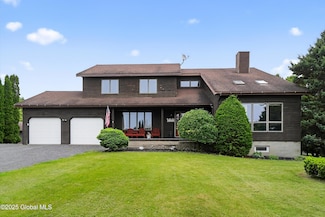 1560 Division St, Amsterdam, NY 12010