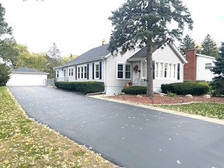 515 S Oakland Ave, Villa Park, IL 60181