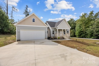 142 Crystal Heights Dr, Crab Creek, NC 28739