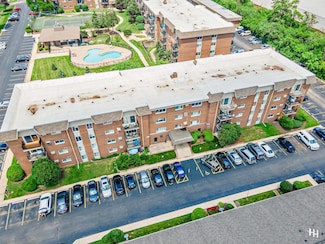 2300 Beau Monde Terrace Unit 201, Lisle, IL 60532