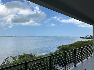 711 W Indies Dr, Summerland Key, FL 33042