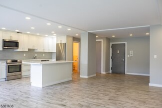 1 Claridge Dr Unit 224, Verona, NJ 07044
