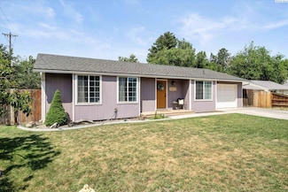 324 S Zinser St, Kennewick, WA 99336