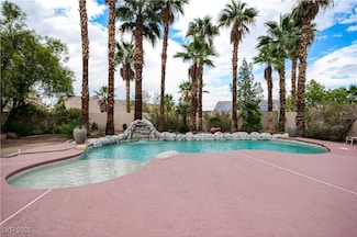 8616 Crest Hill Ave, Las Vegas, NV 89145