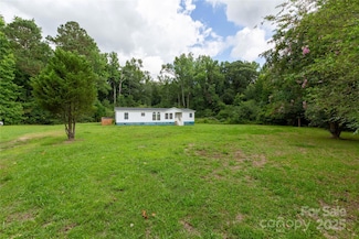 76 Brittany Ln, Whiteville, NC 28472