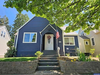920 Academy St NE, Salem, OR 97301