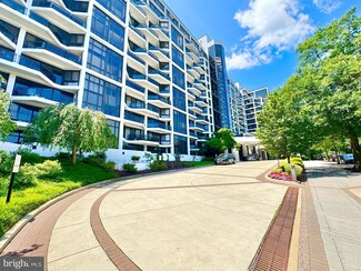 1530 Key Blvd Unit 827, Arlington, VA 22209