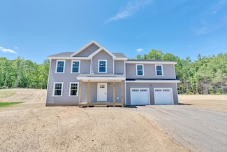 4 Meserve Farm Rd, Gorham, ME 04038