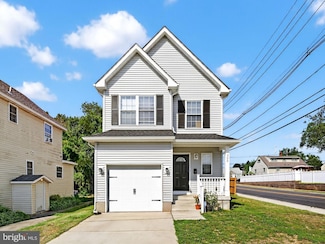 300 Saunders Ave, Bellmawr, NJ 08031