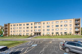 6660 S Brainard Ave Unit 201, Countryside, IL 60525