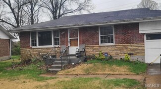 1204 Mead Dr, Saint Louis, MO 63137